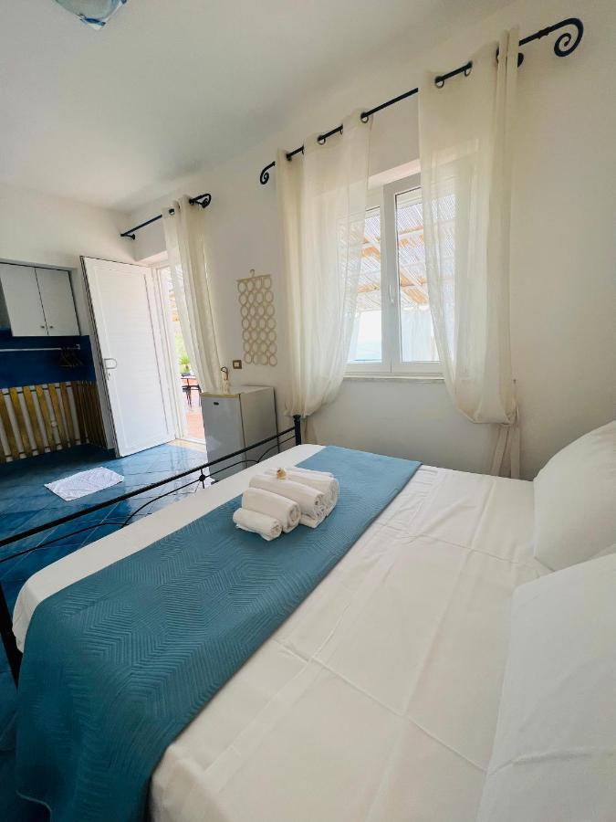 Villa Isabella Ponza Buitenkant foto