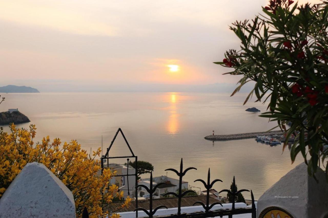 Villa Isabella Ponza Buitenkant foto