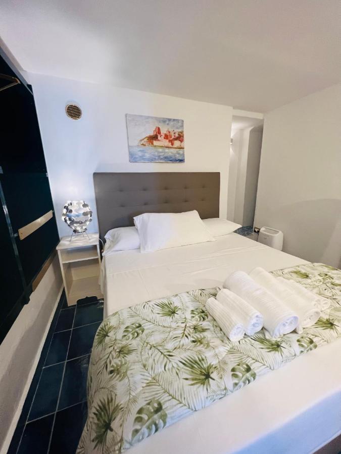Villa Isabella Ponza Buitenkant foto